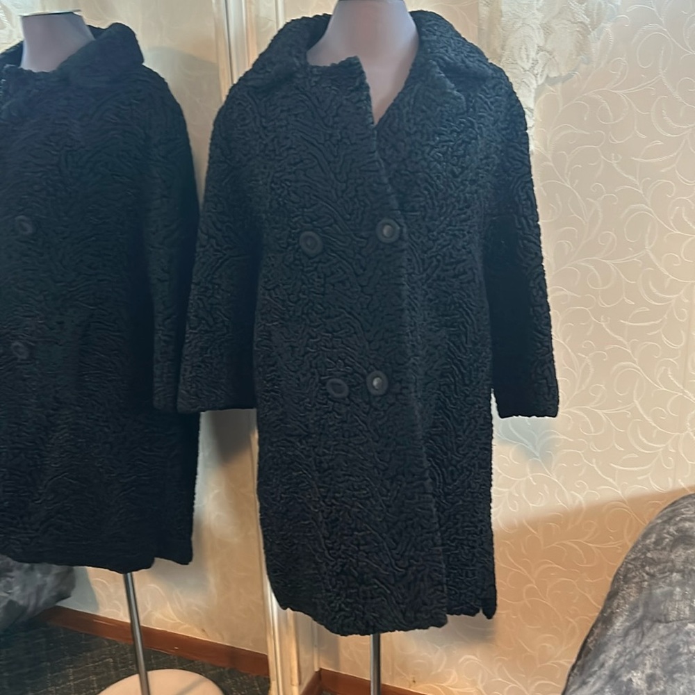 Women’s vintage Lustrelam Persian lamb jacket. Size Med